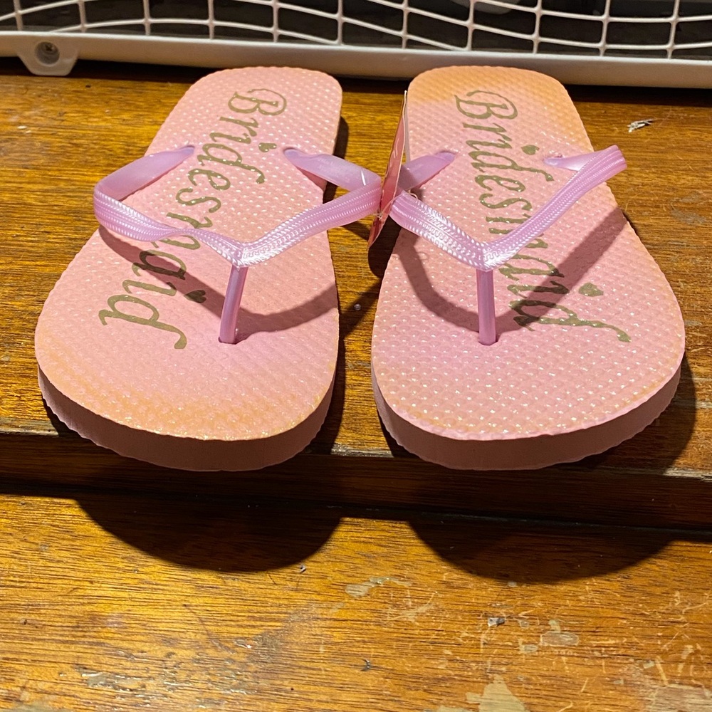 NWT Womens juncture flip flops size 7/8